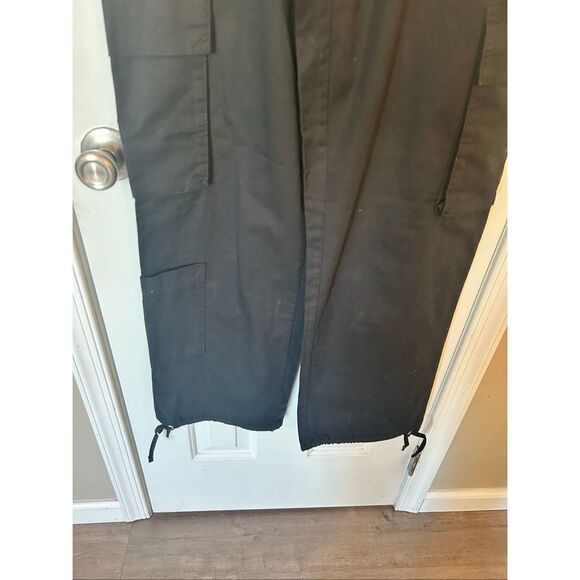 H&M black cargo pants wide leg NWT sz 6 - Picture 2 of 5